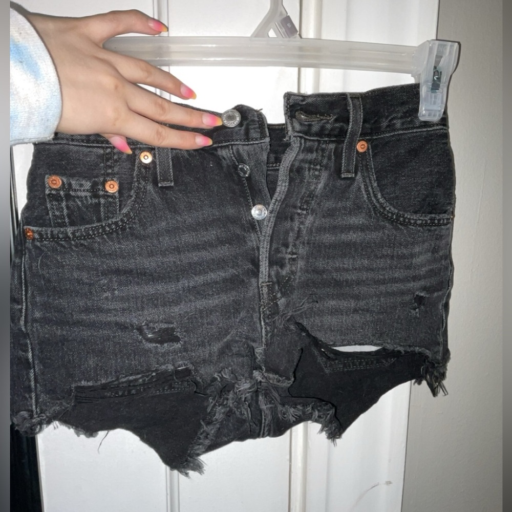 Black Levi’s Jean shorts size 23